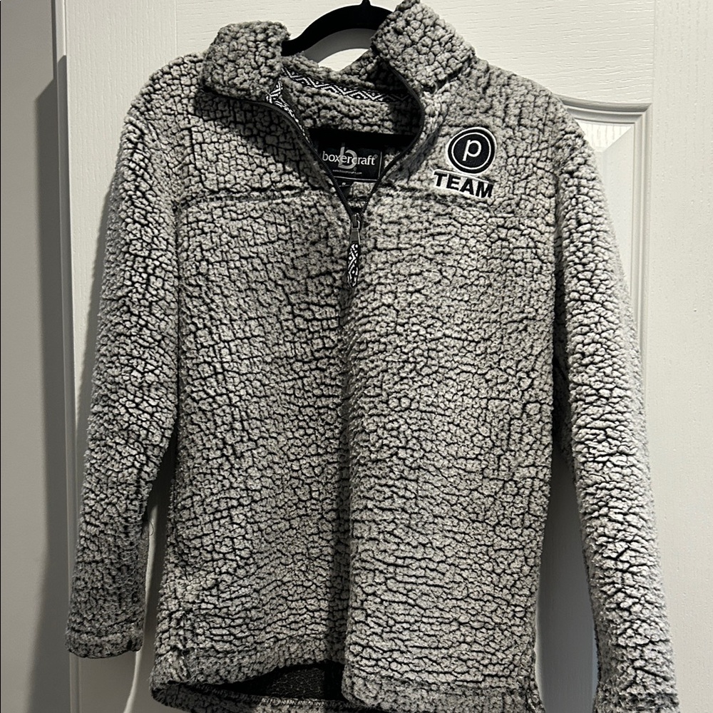 Pure barre Boxercraft Black and White Sherpa  Textured Pullover